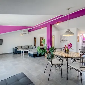 Apartament Deepwater House, Slatine